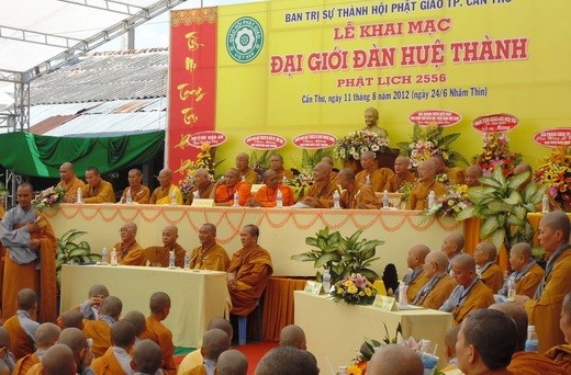 Đại giới đàn Huệ Thành do Phật giáo Cần Thơ tổ chức